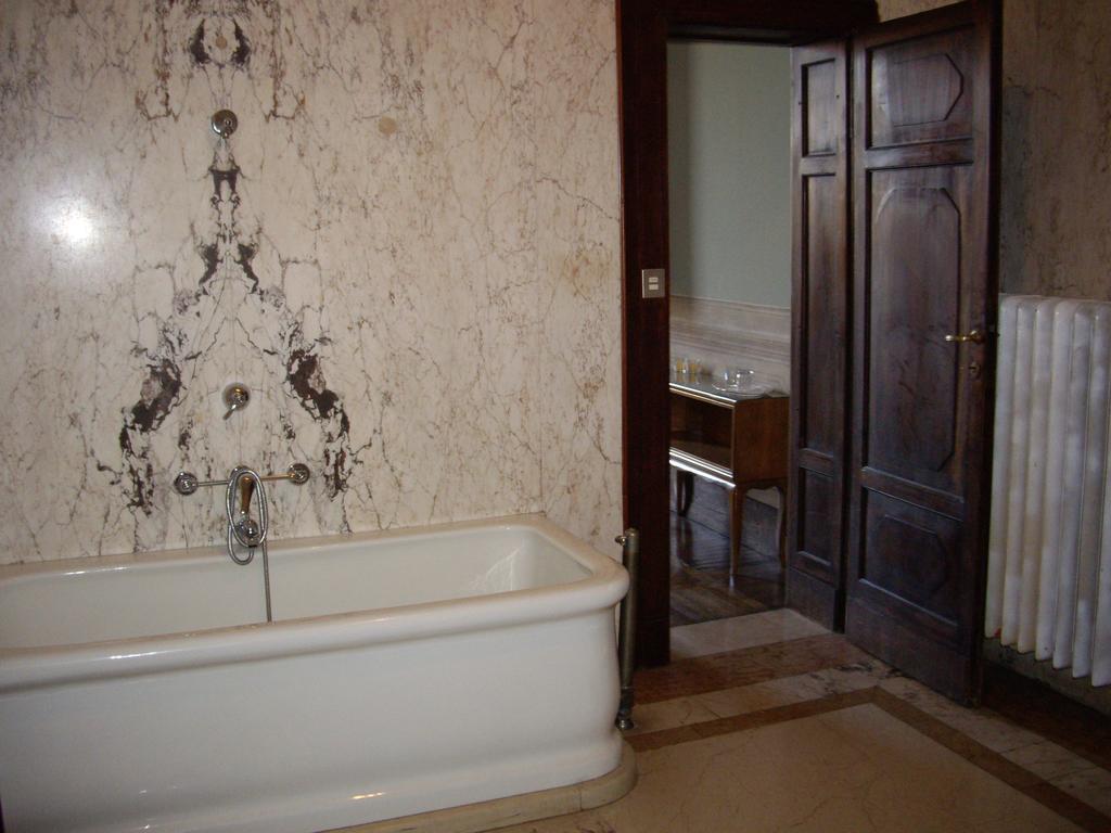 Villa Benni B&B Μπολόνια Δωμάτιο φωτογραφία